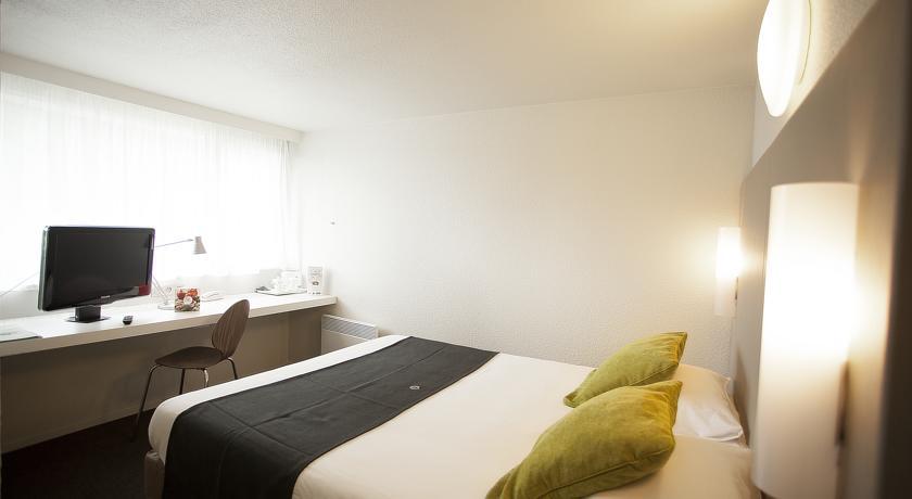 Campanile Bourges Nord - Saint-Doulchard Hotell Eksteriør bilde