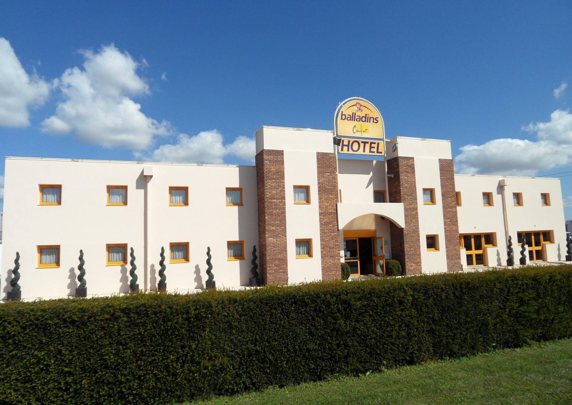 Campanile Bourges Nord - Saint-Doulchard Hotell Eksteriør bilde