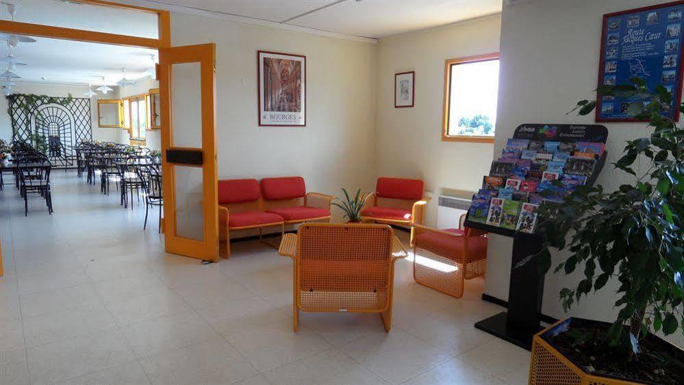 Campanile Bourges Nord - Saint-Doulchard Hotell Eksteriør bilde